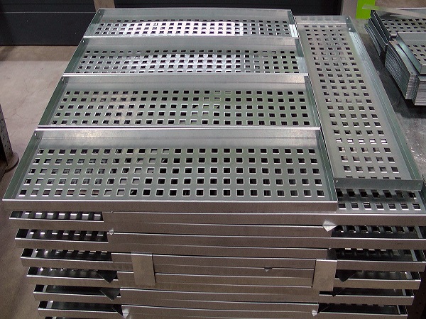 Perforated Galvanized Steel Sheet1551